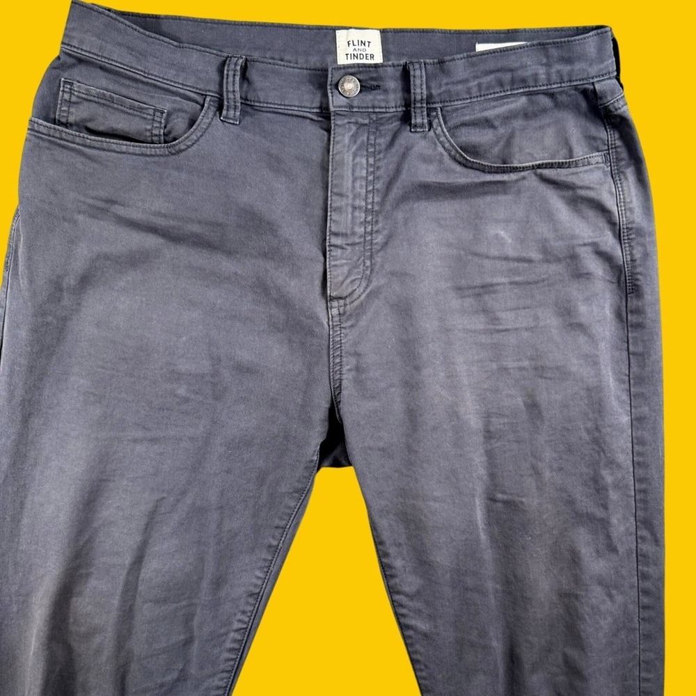 Flint and Tinder 365 Pants Men 33x32 Gray Tapered Stretch Chino Work Trousers